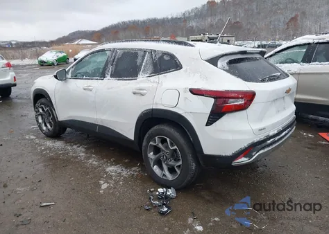 2025 Chevrolet Trax Fwd Lt z USA, uszkodzony, nr VIN KL77LHEP0SC322159